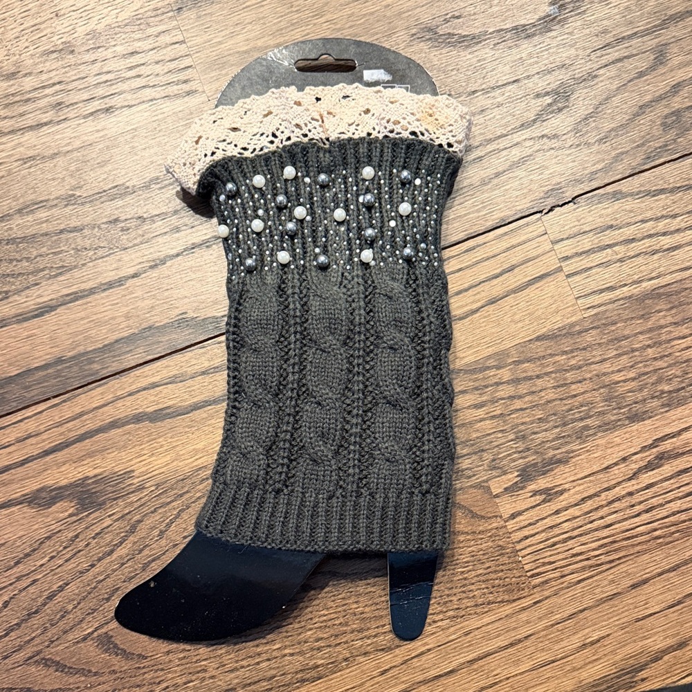 Elegant Gray Knit Boot Cuffs with Lace Trim